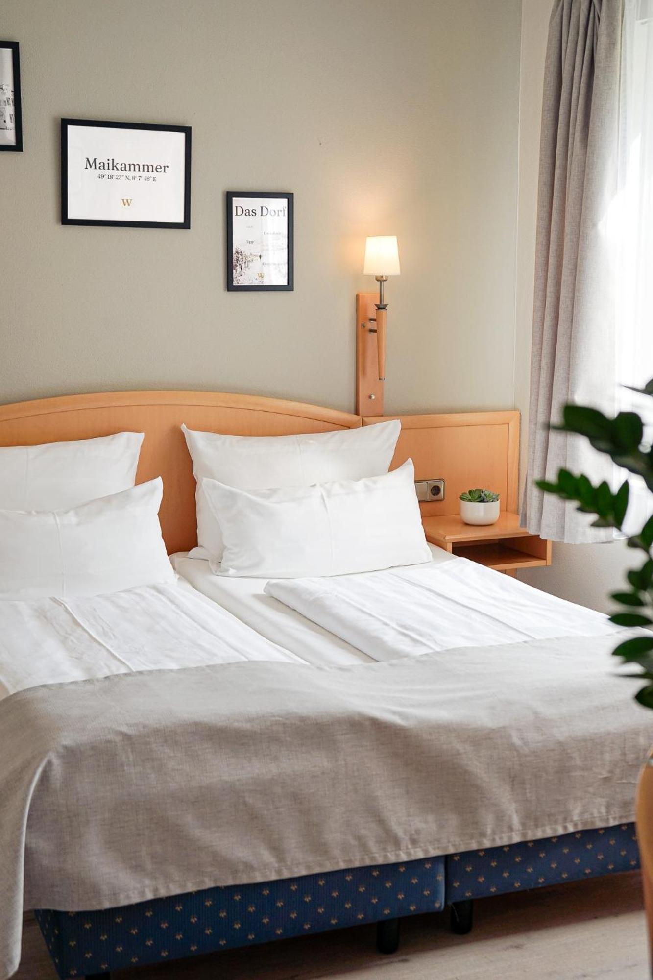 Weinstrasse No 8 "Einfach-Gut-Uebernachten" แลนสไวเลอร์ ภายนอก รูปภาพ