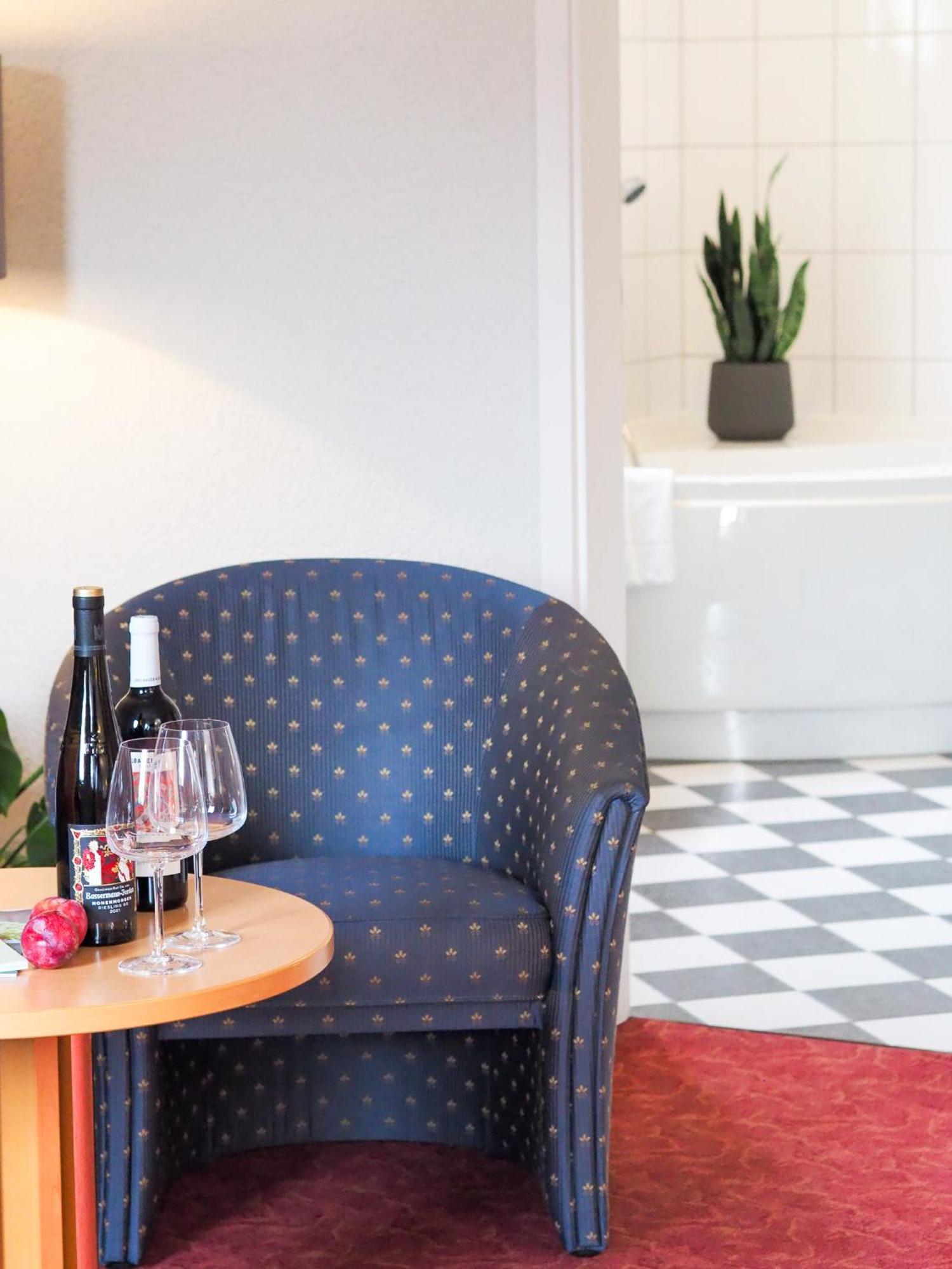 Weinstrasse No 8 "Einfach-Gut-Uebernachten" แลนสไวเลอร์ ภายนอก รูปภาพ