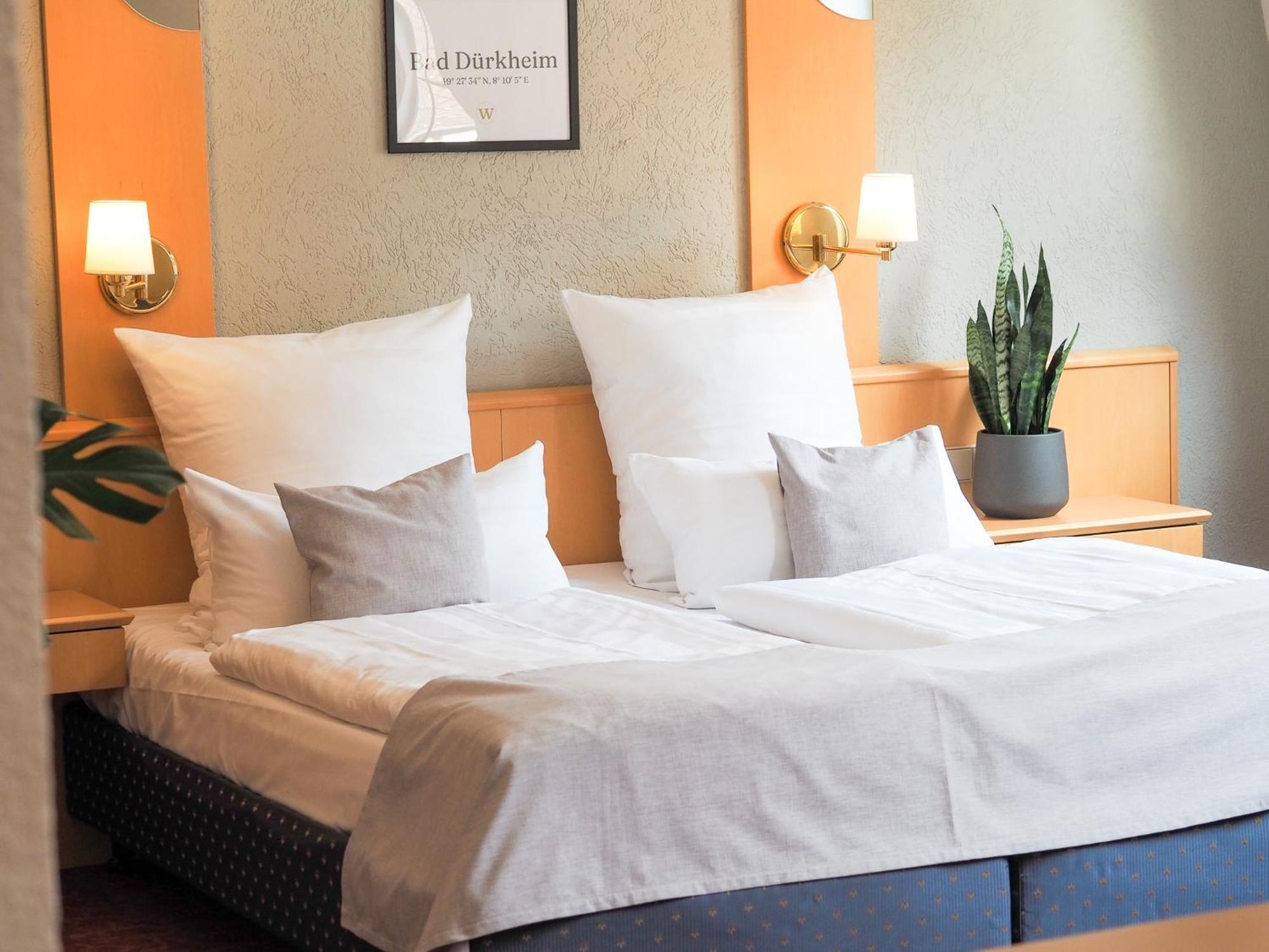 Weinstrasse No 8 "Einfach-Gut-Uebernachten" แลนสไวเลอร์ ภายนอก รูปภาพ